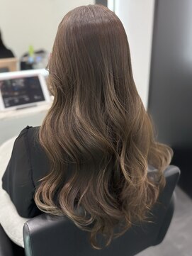 ピリオド 松阪(Period.) ロングヘアアッシュベージュ髪質改善Period.松阪