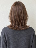 ベルス(bellus)&nbsp;秋冬モカベージュ×顔周りレイヤーミディアム 20代　30代　40代