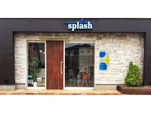 ヘアメイク スプラッシュ(Hair Make Splash)の雰囲気（店舗前と、少し離れた所にも駐車場をご用意しております♪）