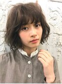 グレージュカラーフェザーボブ