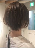 ショートボブ×透明感アッシュ