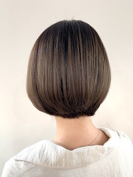 オル(Olu) 【MASAYA】ミニボブ×フォギーベージュ×イメチェンスタイル