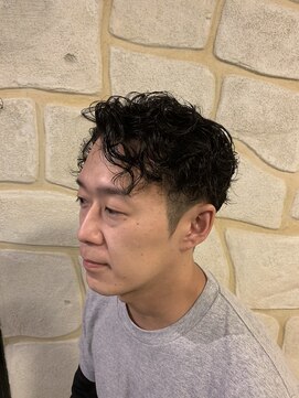 エムズアルカディア(M'Z ARCADIA) 【オトナ感を演出する】スパイラルパーマ