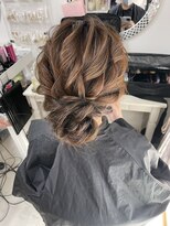 アチーブ 三宮(Achieve)&nbsp;程よくルーズなアップ（神戸三ノ宮ヘアセット専門店Achieve）