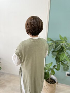 リュタン(LUTIN) LUTIN大人可愛い前下がり丸みショートボブ