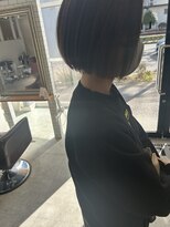 リリィ(LILY)&nbsp;ハイライト×インナーカラー×ボブ