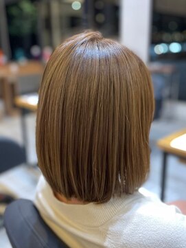 アトリエコア(Atelier Coa) ミルクティーベージュカラーくびれヘアグレージュカラー韓国