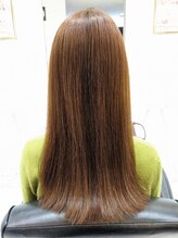 豊富なトリートメントメニューとヘアケア剤で一人一人の《なりたい》を叶えます。