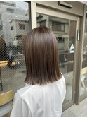 【qumu 横浜】ナチュラルハイライト×切りっぱなし ミディアム