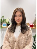 ユウズ(Yuu's)&nbsp;オリーブグレージュ/セミロング/大濠公園/港町/荒戸/大手門