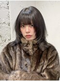 オリーブグレージュ×ミディアムレイヤー/顔周りレイヤー/暗髪