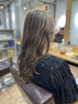 クーシ(kuusi) ハイライト/オリーブベージュ【高円寺/東高円寺/新高円寺】