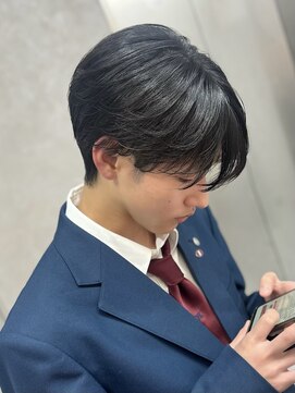 メンズサロン キング 心斎橋店(Men’s salon K!ng) フェザーショートアップバングセンターパートメンズハイライト