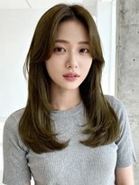 エイチ 大阪梅田(H)&nbsp;レイヤーカットバレイヤージュオリーブグレージュハッシュカット