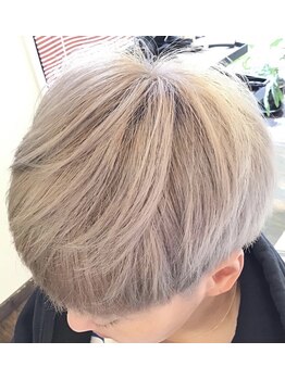 ヘアー サロン アン(an)の写真/経験豊富なスタッフが揃う《hair salon an》で、ON／OFFどちらもキマる好印象のスタイルを提案いたします◎