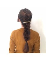 リスタバイネオリーブ 浅草(Re:sta by neolive)&nbsp;ヘアセット アレンジ 編みおろし1