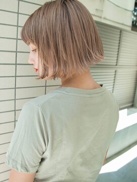 ルティア 池袋(Lutia) 切りっぱなしボブ