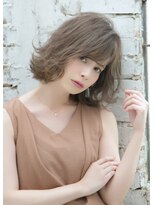 外ハネミディアムボブ