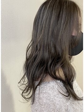 オウルヘアー(Owl hair) ハイライト×アッシュグレージュ/スモーキーカラー