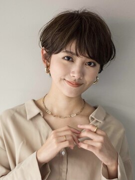 サーカス バイ ビュートリアム 青山(CIRCUS by BEAUTRIUM) 小顔補正立体カット/大人ショートカット/20代/30代/40代