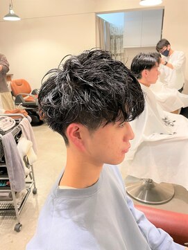 アンティコ(Antico) マッシュツーブロック流行ショートツイストスパイラルモテ髪束感