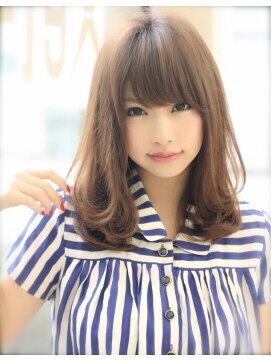 ビュー フクオカ(VIEW FUKUOKA) 似合わせカットアースカラーのくびれヘアデザインカラー