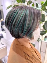 ステア ケース(stair case)&nbsp;ダークグレーで白髪ぼかし アンブレラカラー 40代50代60代