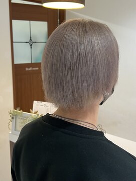 美容室 プラセル(Plaser) ホワイトシルバー