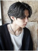 スーツ短髪ツーブロック束感モテる黒髪シークレットパーマ流行