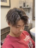 縦落ちツイストパーマ<理容室>[メンズ/眉毛/バーバー/御徒町]