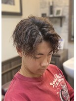 ミリオンバックス 御徒町店(Million Backs)&nbsp;縦落ちツイストパーマ<理容室>[メンズ/眉毛/バーバー/御徒町]