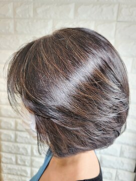 松本平太郎美容室 国立店 ディスコネレイヤー×白髪ぼかしハイライト/30代40代50代60代