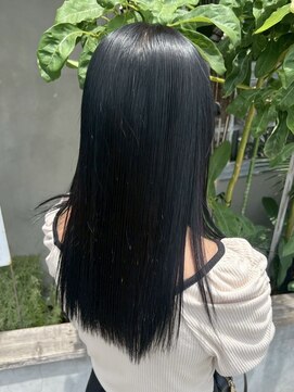 ナナナ パレナ 大津膳所店(nanana parena) 黒髪の艶際立つ美髪ストレート/縮毛矯正上品な髪質改善スタイル