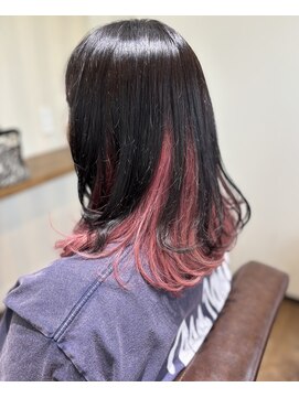 ヌーン(noon.) ブラック×ピンクインナーカラー