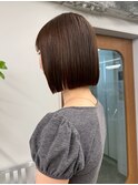 切りっぱなしミニボブ