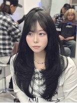 ロムーク 表参道(LOMKH)&nbsp;ミディアムレイヤーロングレイヤーカット顔周りオリーブベージュ