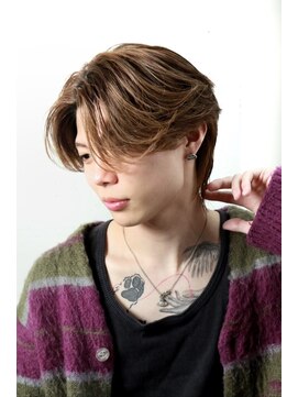 クロトヴィラ 天神大名(KUROT villa) 毛流れセンターパート