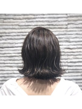 ビス リアン 川口店(Vis lien) ハイライト／切りっぱなしボブ/切りっぱなし/ベージュ／ブラウン