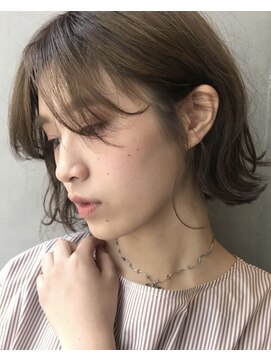 オハナ(OHANA) 耳掛け×フェミニンカールミディアム