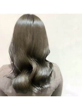 フェリア 梅田(FERIA) 【梅田 茶屋町】オリーブベージュ