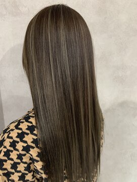 アンシュシュ(UN CHOU-CHOU) オリーブベージュハイライト