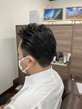 シュン(SHUN) ビジネスマン向けツーブロック