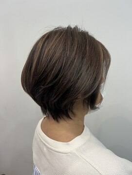 エニー 四条大宮(aNy) 【白髪ぼかしのハイライト】カラーの幅が広がります♪