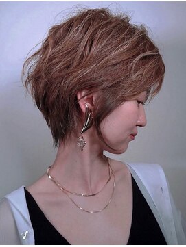 美容室ピュール 〈20代/30代〉ハイライト/ショート/ヘルシースタイル/レイヤー