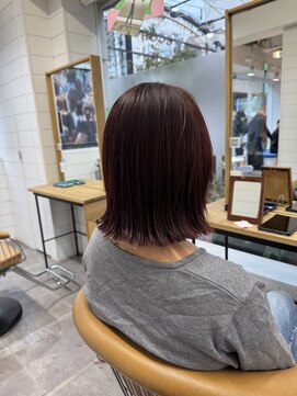 バズ(BUZZ) 【四ッ井】暖色外ハネスタイル