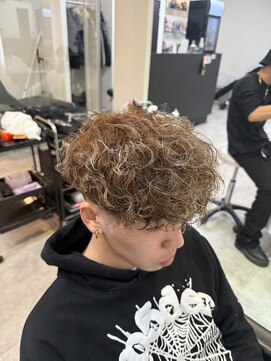 イーラ アメ村店(era) メンズパーマ外国人風スペインカールハイライトパーマ