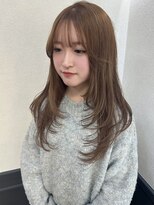 エルプラス(L plus) レイヤーカット/アッシュベージュ/似合わカット/透け感カラー