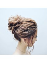 10分ヘアセット1200円！お団子