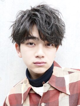 フィフス(fifth) コンマヘアスパイラルパーマツイストパーマツーブロック