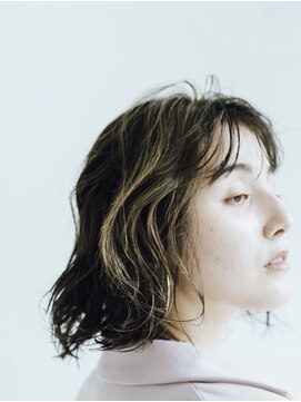 ダブル(W) 空気感のある髪に シアー質感ボブ デジタルパーマ